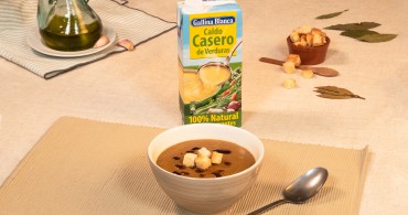 Emplatado con producto crema de lentejas